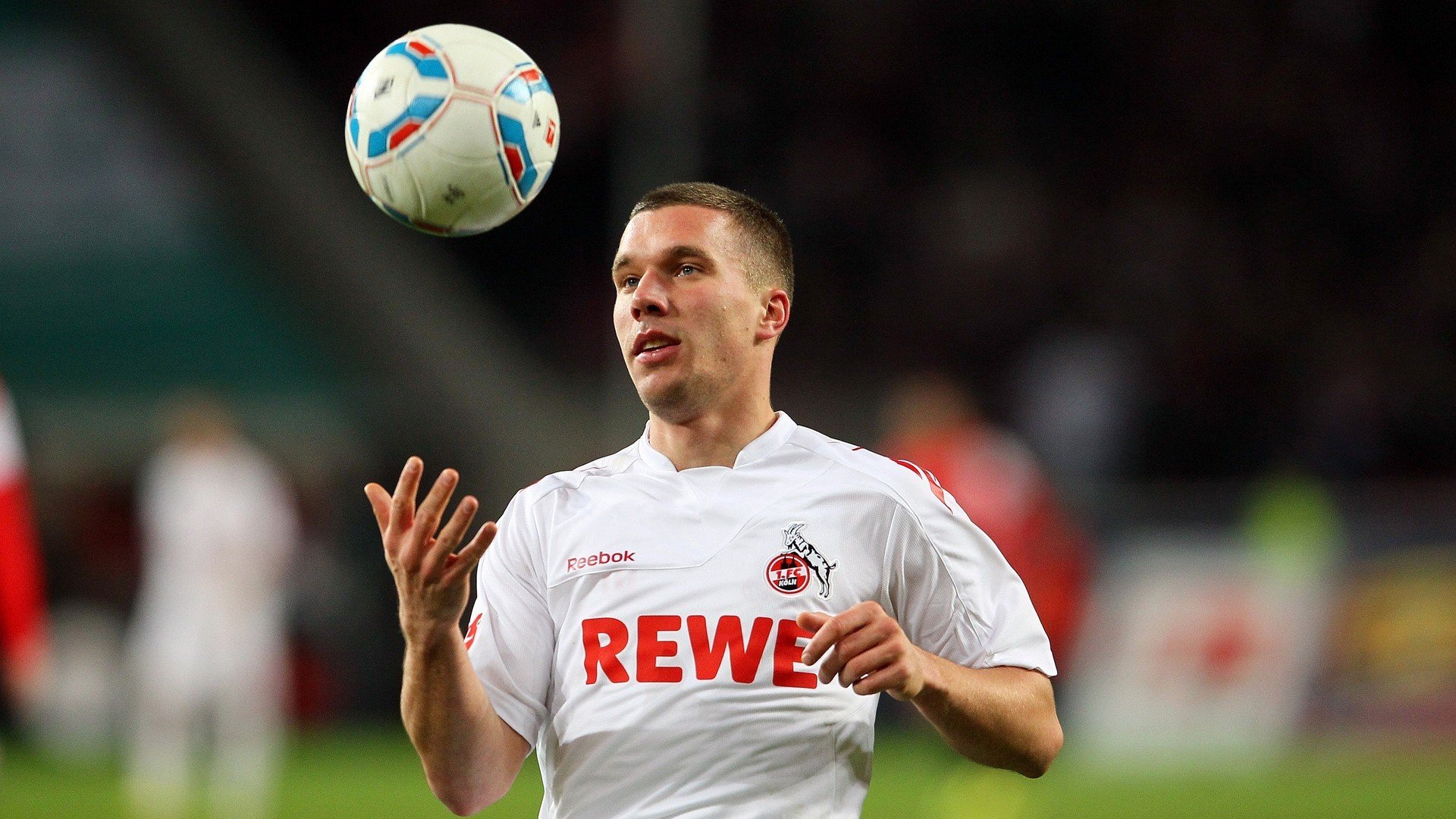 精准投篮等科技元素加入比赛，篮球运动趣味性提升，投篮的科技小制作